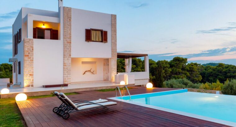 Luxury 3 Bedroom Apartment for Sale in...